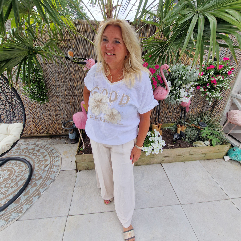 Fleur Linnen Top wit met Bloemborduursel – Ibiza Top met Kant en Glittersteentjes