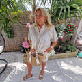 Lola Kanten Blouse – Beige Ibiza Blouse met Knoopsluiting en Kant