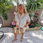 Lola Kanten Blouse – Beige Ibiza Blouse met Knoopsluiting en Kant