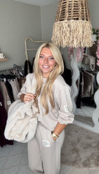Fluffy bag beige