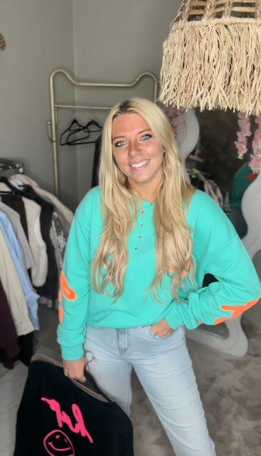 Happy smile sweater