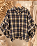 Gekleurde geruite dames blouse Mila in navy en groen met pofmouwen